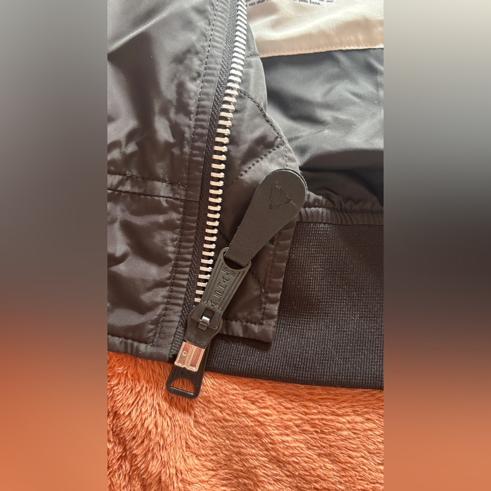 Alpha Industries Black Bomber Jacket for Women - Picture 7 of 14